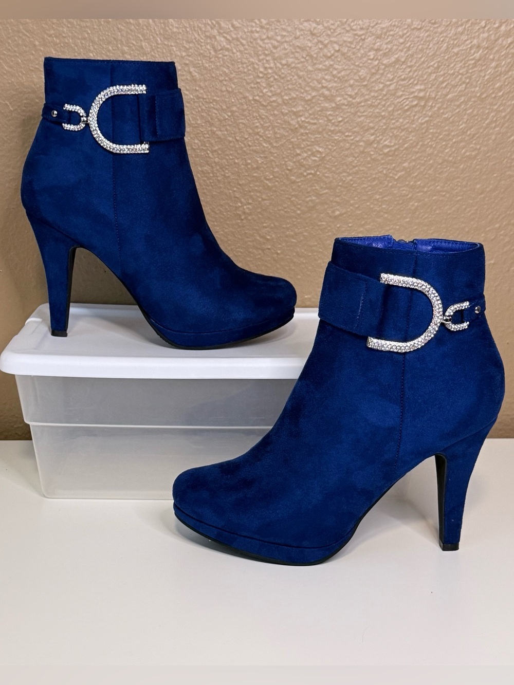 🆕 Dream Pairs Delphine Sapphire Royal Blue Faux Suede Ankle Boots Rhinestone 7
